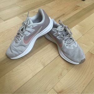 Nike Women's Downshifter 7.5
